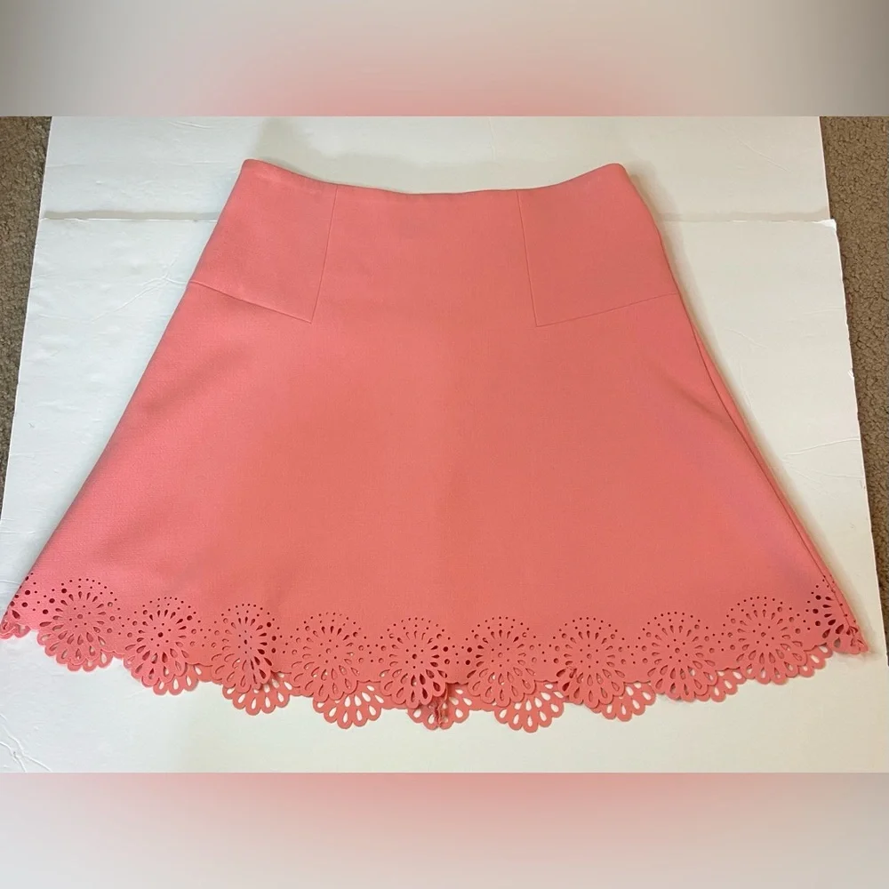 LOFT Ann Taylor Pink Scalloped Lasercut Skirt Ponte Knit Women's Size 4